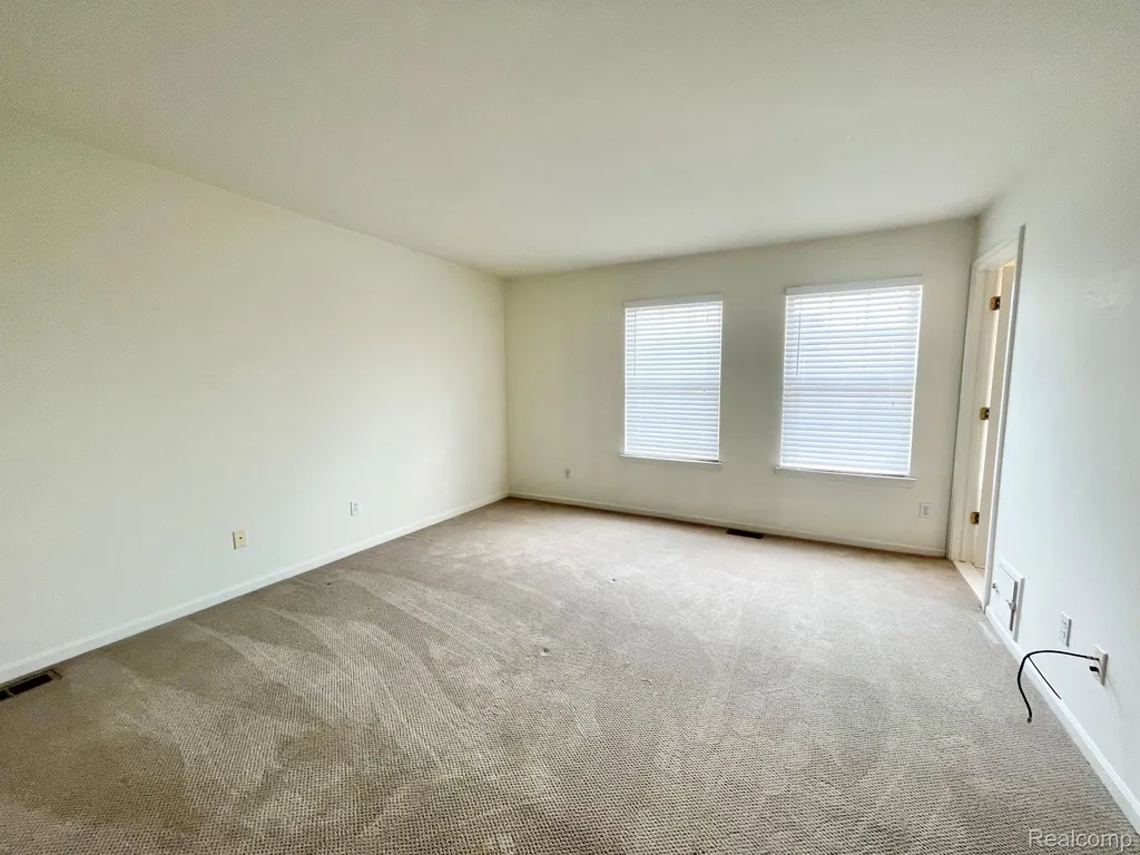 3195 Camden Drive Troy City MI 48084