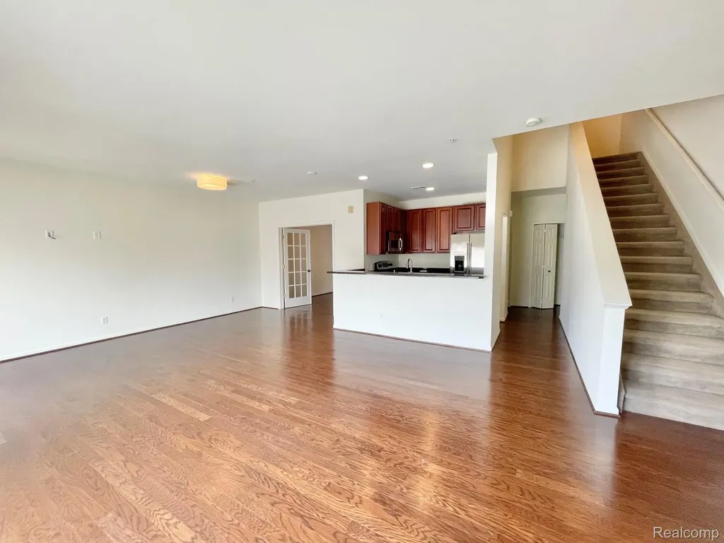 3195 Camden Drive Troy City MI 48084