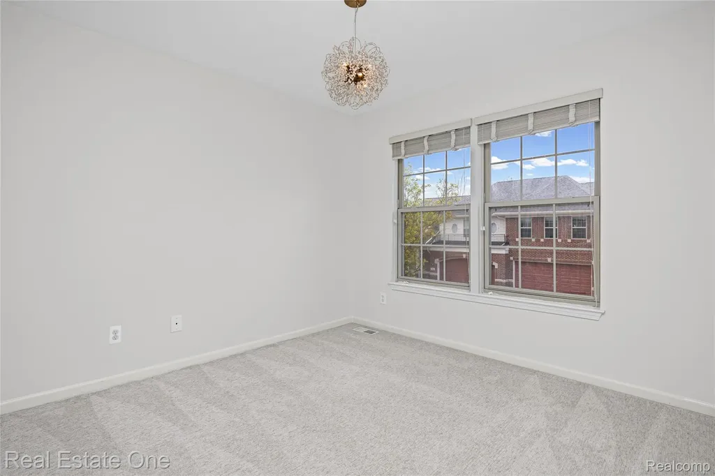 7382 Gateway Drive West Bloomfield Charter Township MI 48322