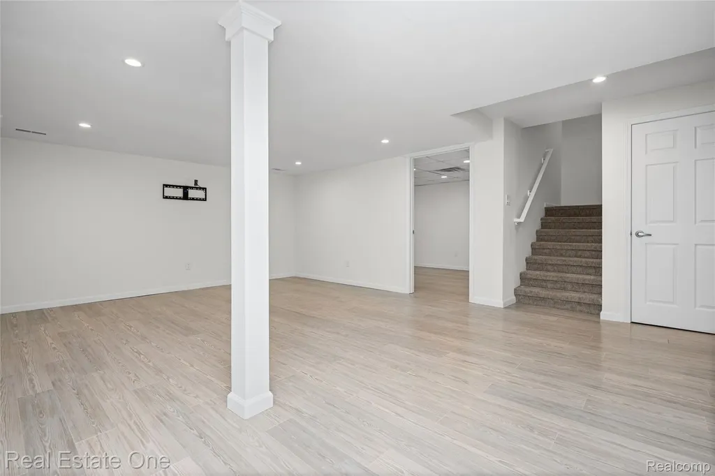 7382 Gateway Drive West Bloomfield Charter Township MI 48322