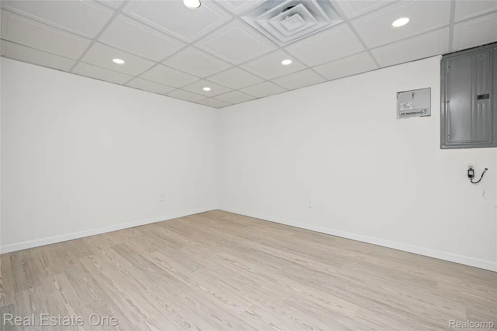 7382 Gateway Drive West Bloomfield Charter Township MI 48322