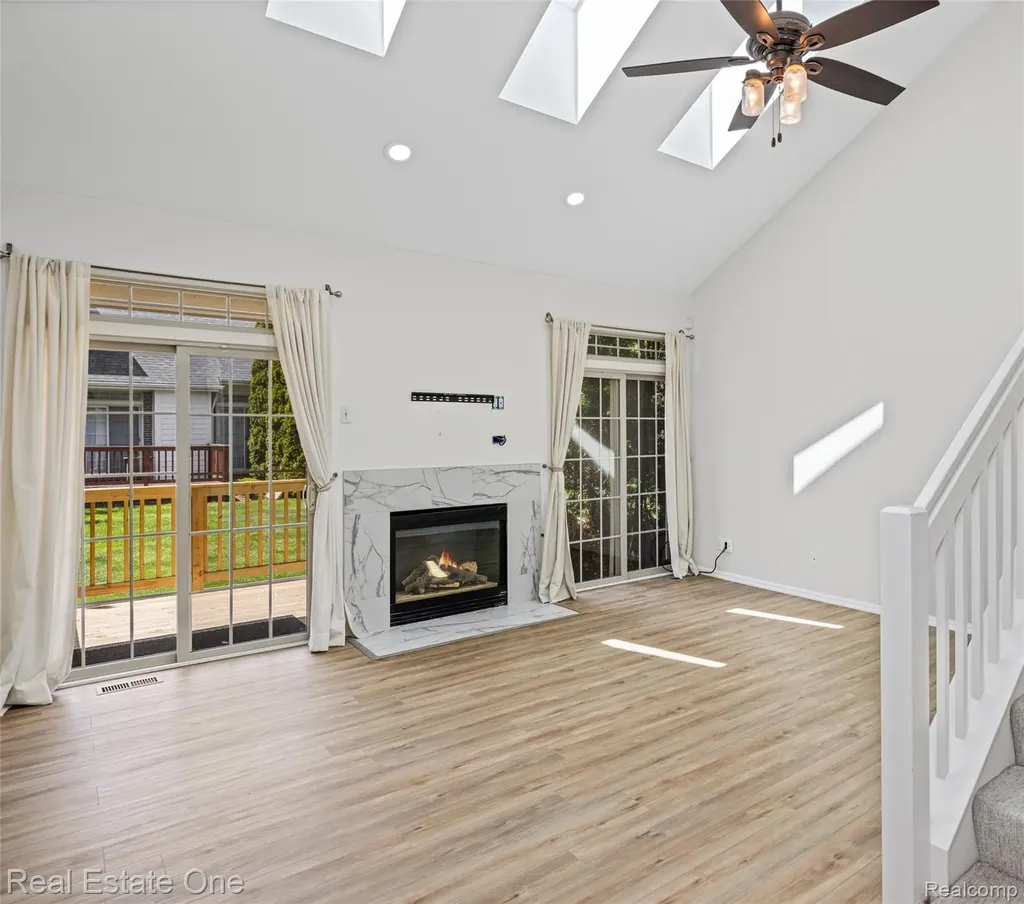 7382 Gateway Drive West Bloomfield Charter Township MI 48322