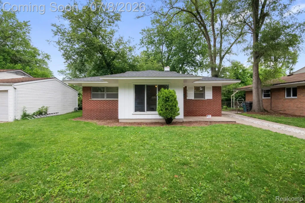 21920 Morton Street Oak Park City MI 48237