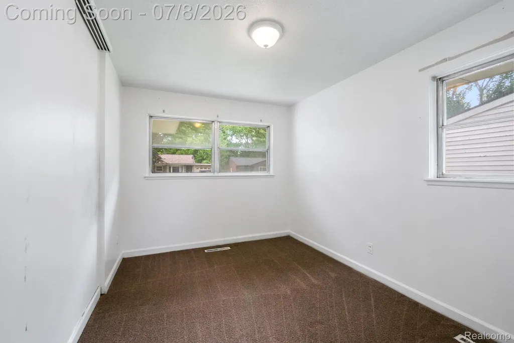 21920 Morton Street Oak Park City MI 48237