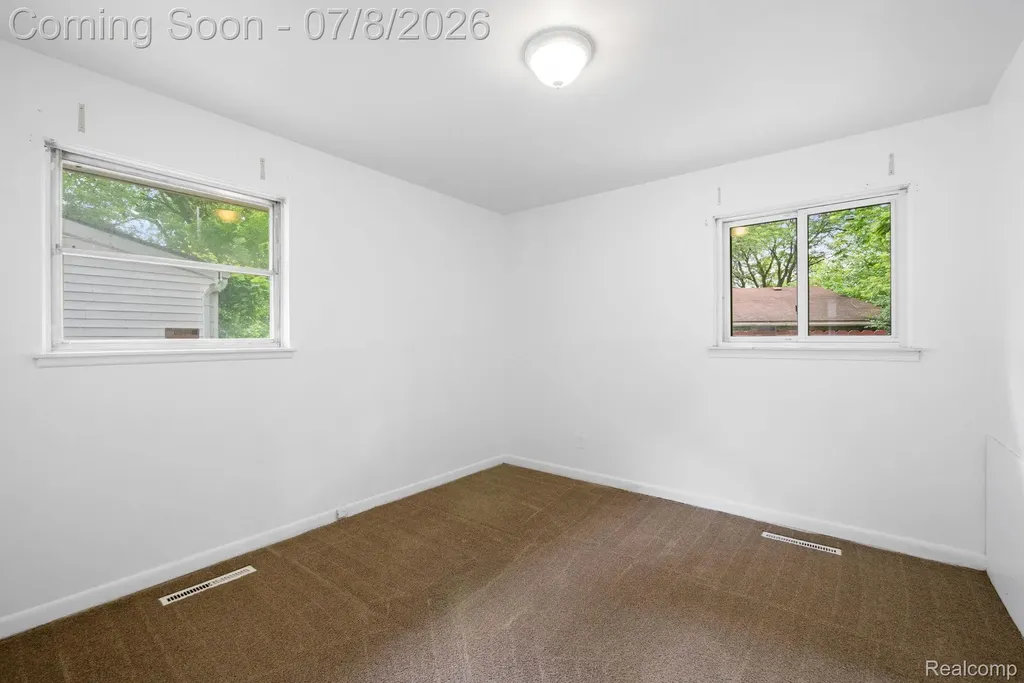 21920 Morton Street Oak Park City MI 48237