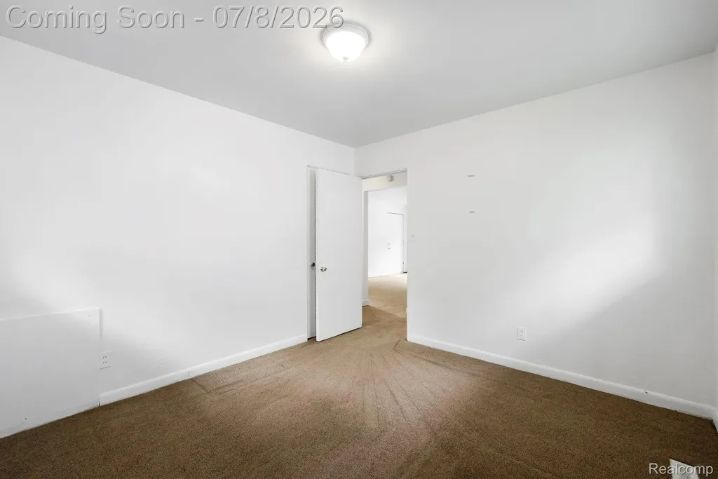 21920 Morton Street Oak Park City MI 48237