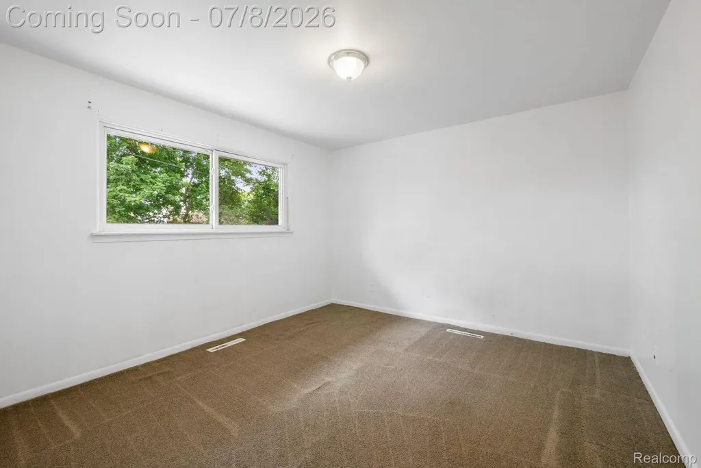 21920 Morton Street Oak Park City MI 48237