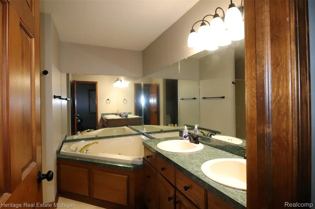 1436 Granby Street Bedford Township MI 48182