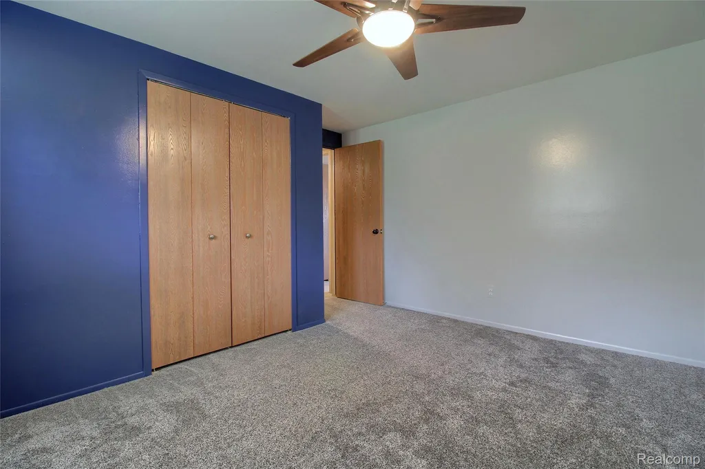 19596 Dawnshire Drive Brownstown Charter Township MI 48193