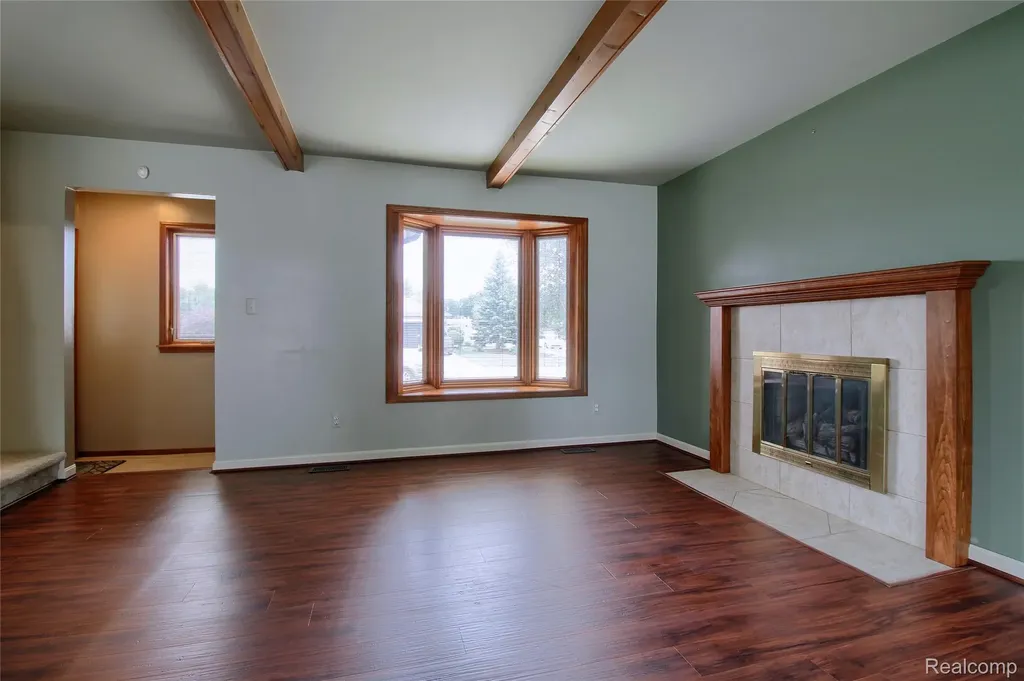 19596 Dawnshire Drive Brownstown Charter Township MI 48193
