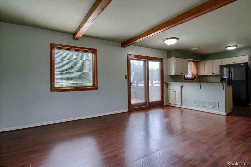 19596 Dawnshire Drive Brownstown Charter Township MI 48193