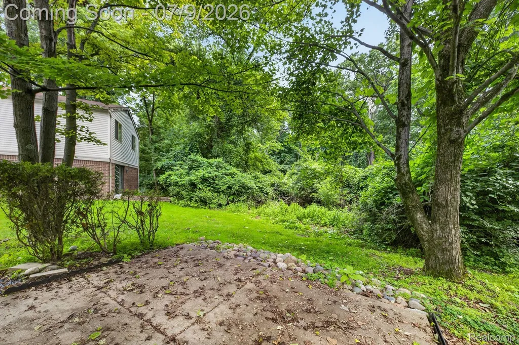 27165 Farmbrook Villa Drive Southfield City MI 48034