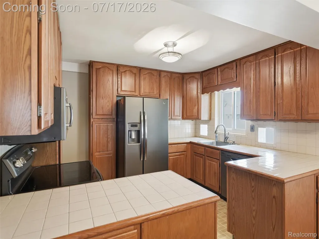 20817 Frazho Street St. Clair Shores City MI 48081