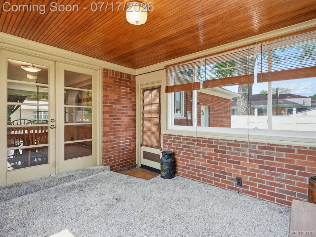 20817 Frazho Street St. Clair Shores City MI 48081