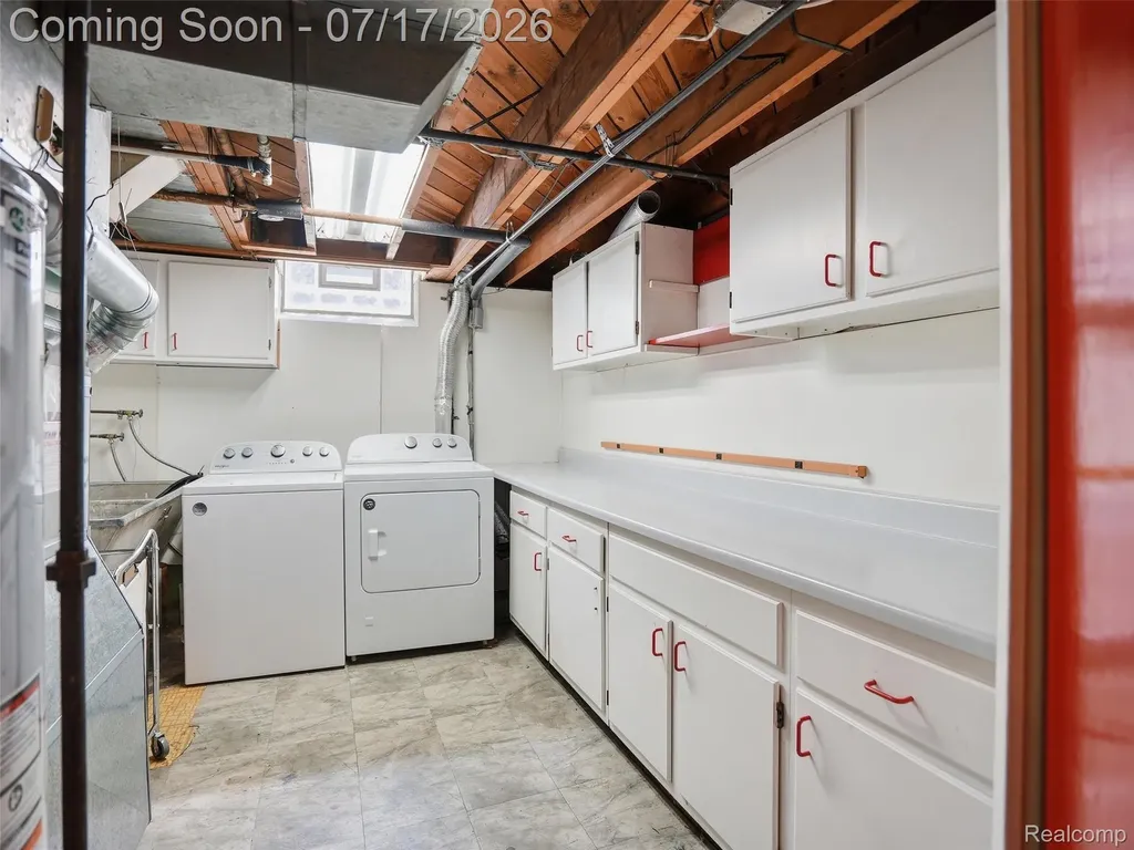 20817 Frazho Street St. Clair Shores City MI 48081