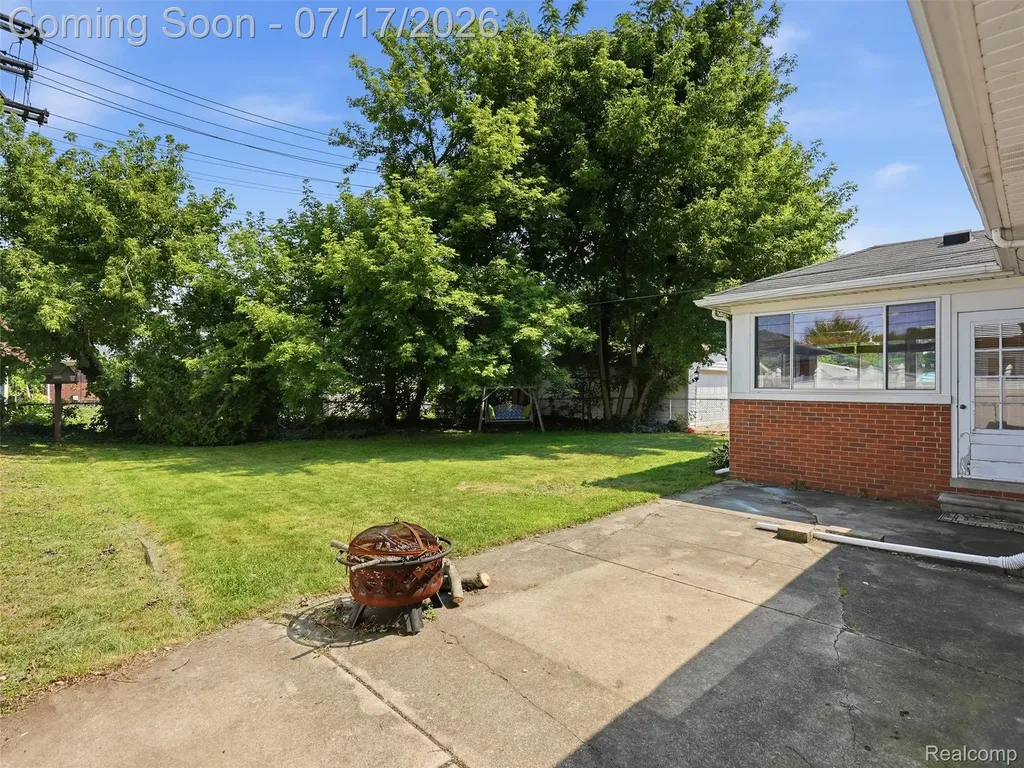 20817 Frazho Street St. Clair Shores City MI 48081