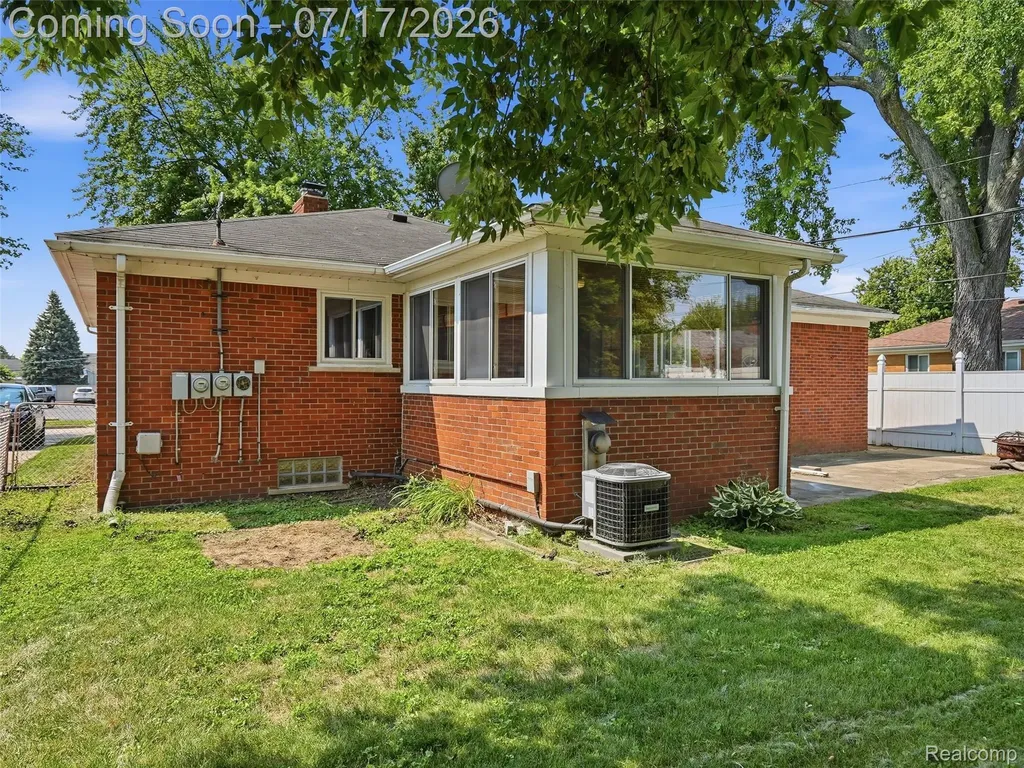 20817 Frazho Street St. Clair Shores City MI 48081