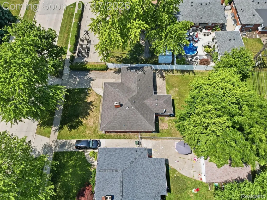 20817 Frazho Street St. Clair Shores City MI 48081