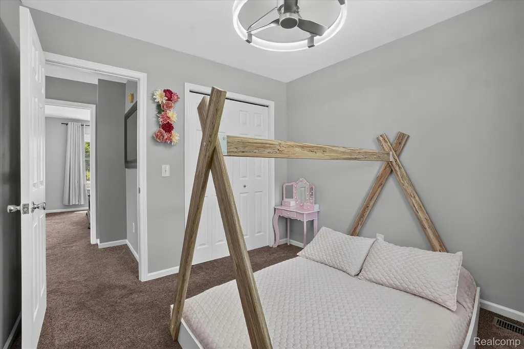 452 Waverly Lane Genoa Township MI 48843
