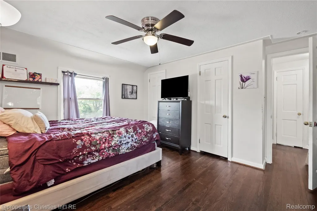23844 Cherry Hill Street Dearborn City MI 48124