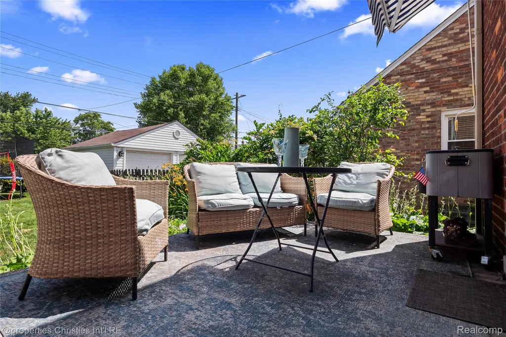 23844 Cherry Hill Street Dearborn City MI 48124