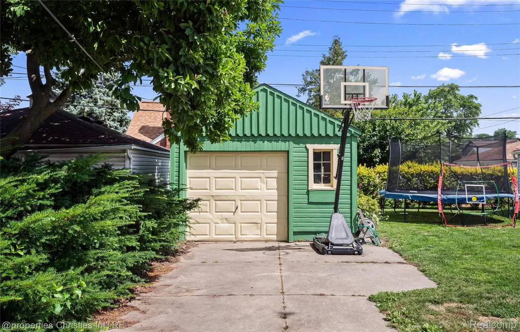 23844 Cherry Hill Street Dearborn City MI 48124
