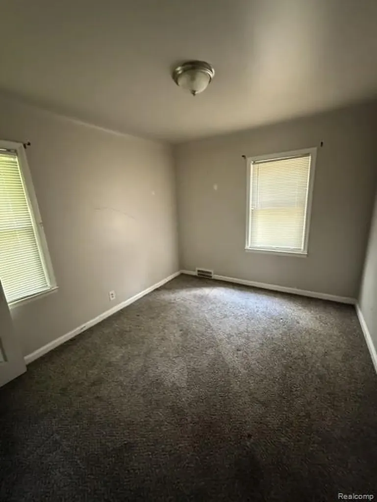 26514 Sunningdale Drive Inkster City MI 48141