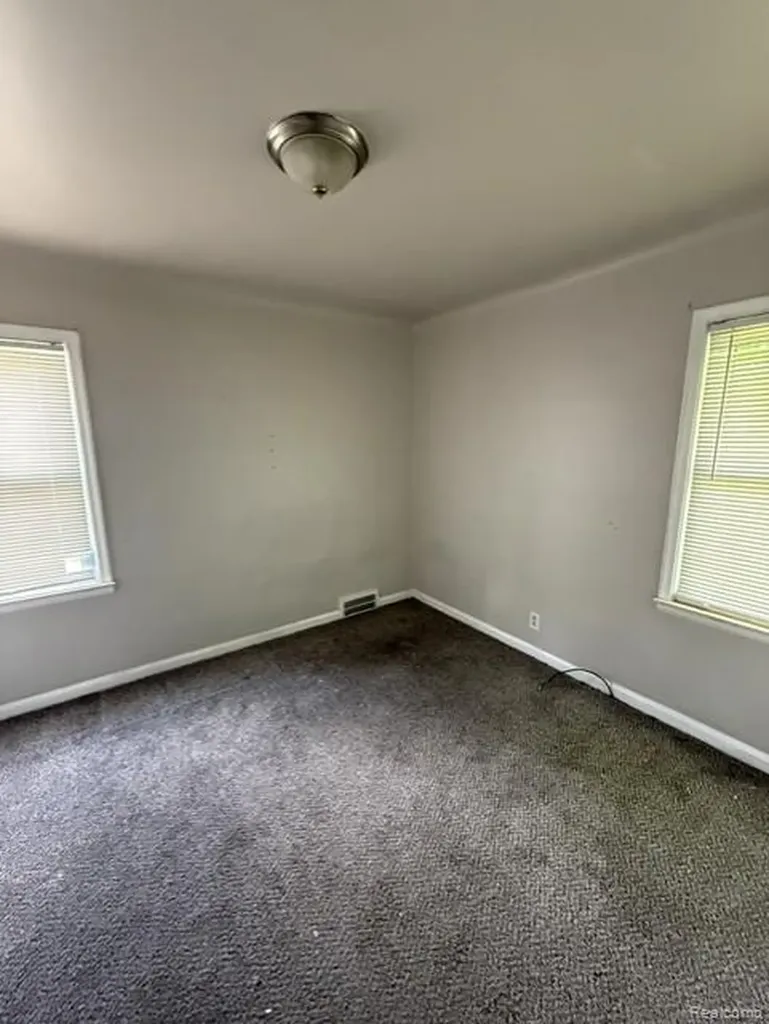 26514 Sunningdale Drive Inkster City MI 48141