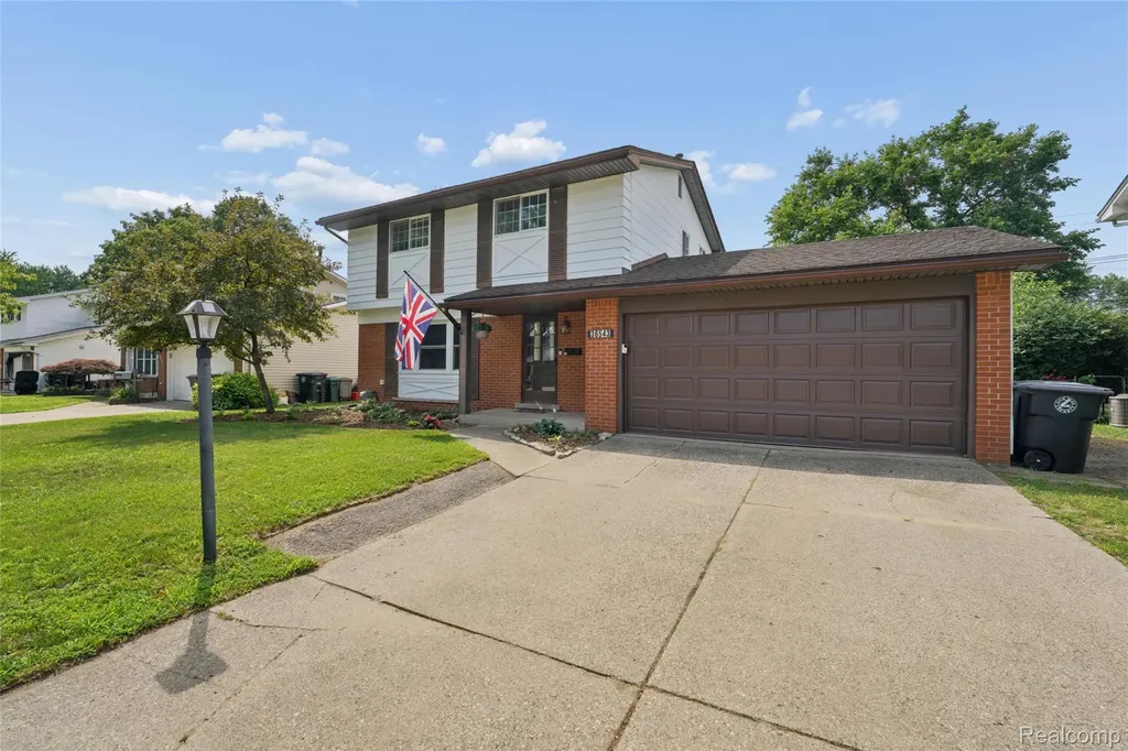 36543 Grandon Street Livonia City MI 48150