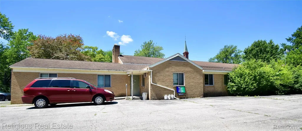 3736 Mackinaw Street Saginaw City MI 48602