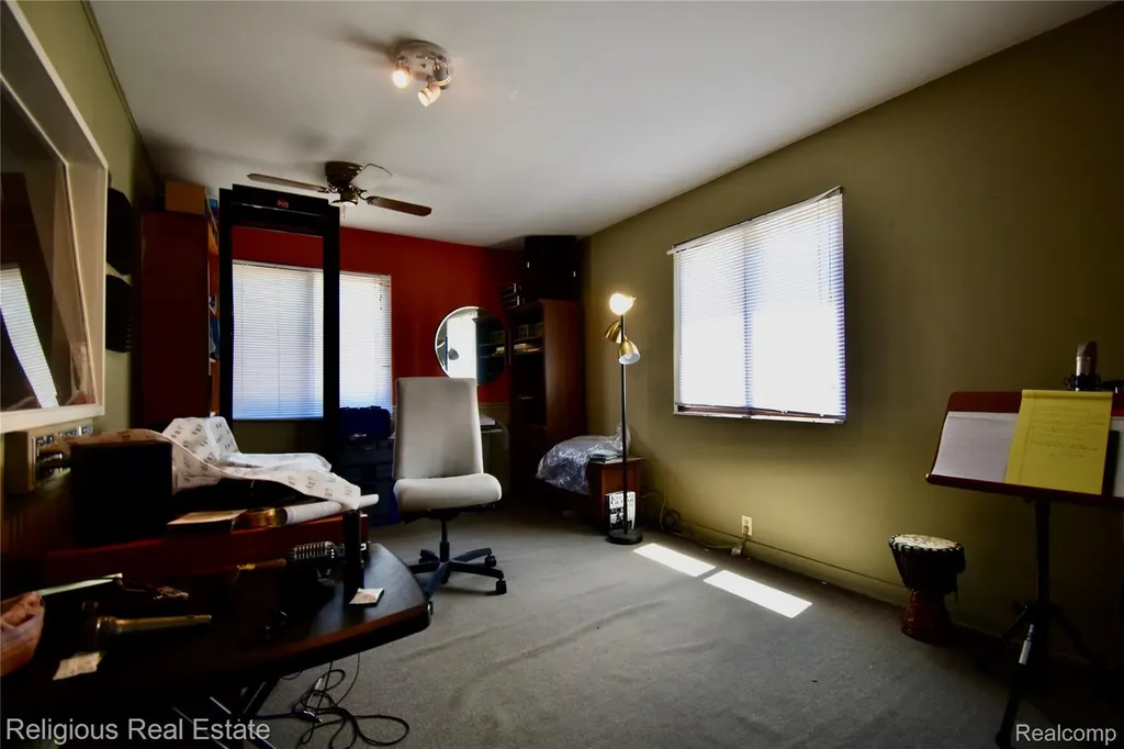 3736 Mackinaw Street Saginaw City MI 48602