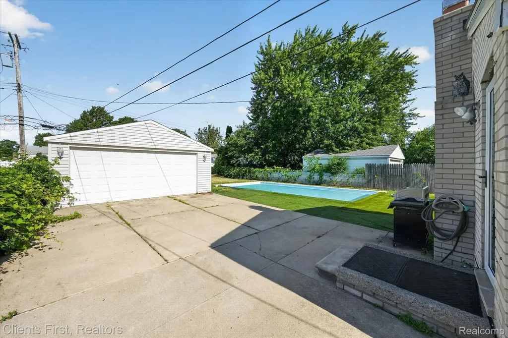 7520 Sloan Street Taylor City MI 48180