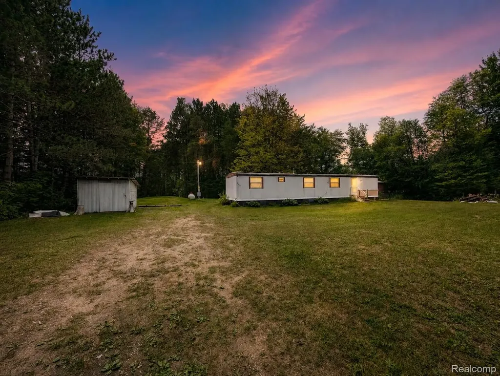 643 N Hockaday Road Gladwin Township MI 48624