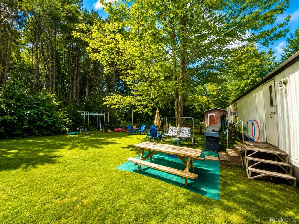 643 N Hockaday Road Gladwin Township MI 48624