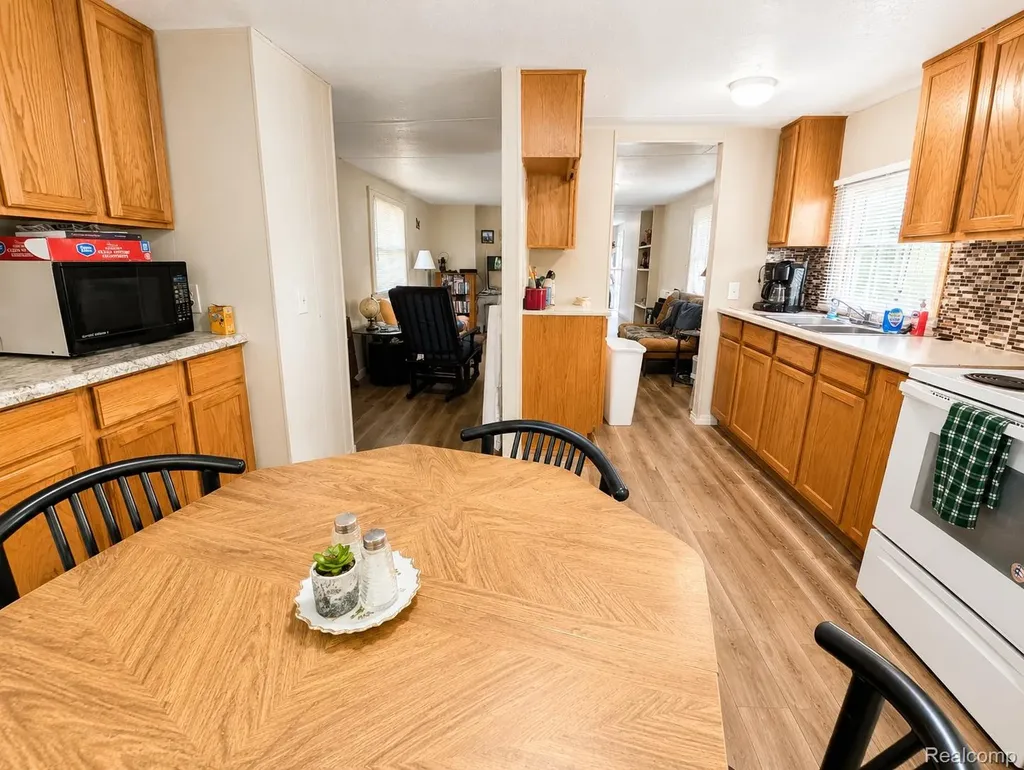 643 N Hockaday Road Gladwin Township MI 48624