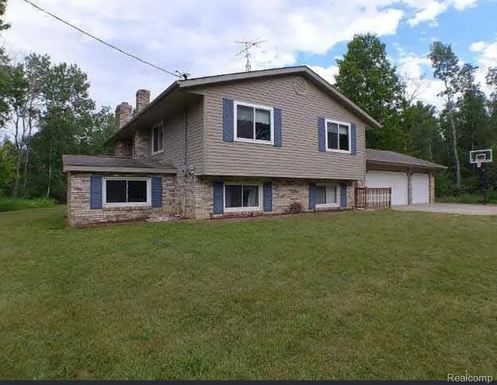 2850 Tin Bill Road Wells Township MI 48723