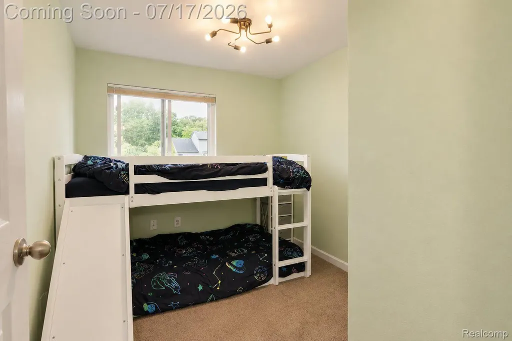5535 Lake Vista Drive Waterford Charter Township MI 48327
