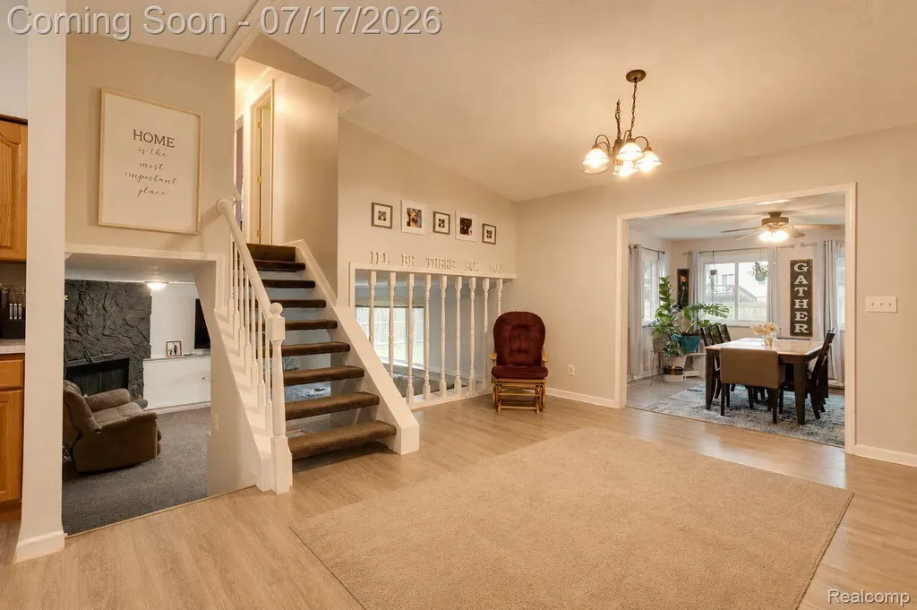 5535 Lake Vista Drive Waterford Charter Township MI 48327
