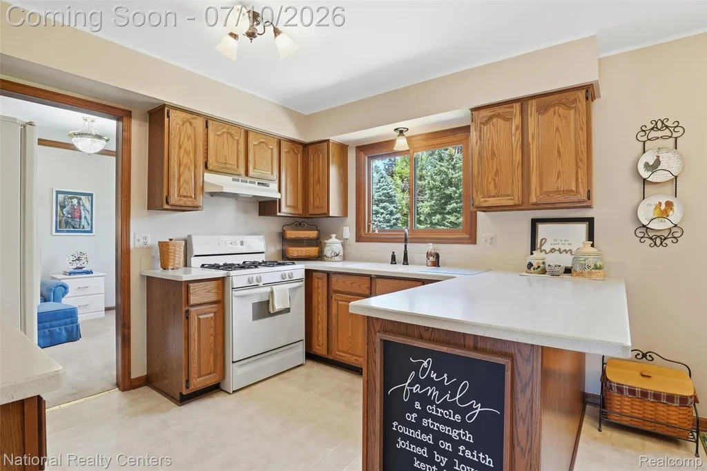 34436 Marina Court Westland City MI 48185