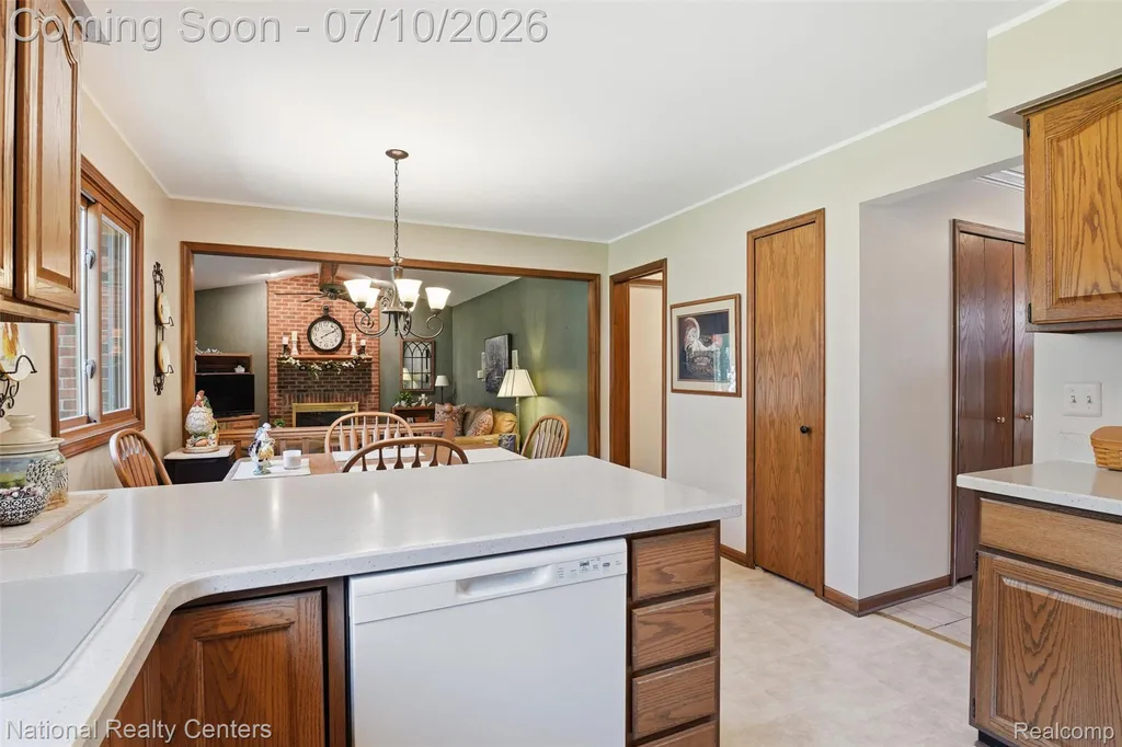 34436 Marina Court Westland City MI 48185