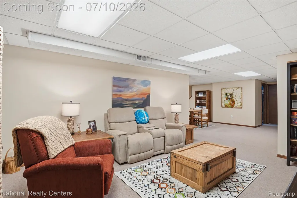 34436 Marina Court Westland City MI 48185
