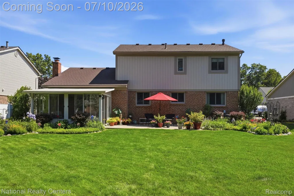 34436 Marina Court Westland City MI 48185