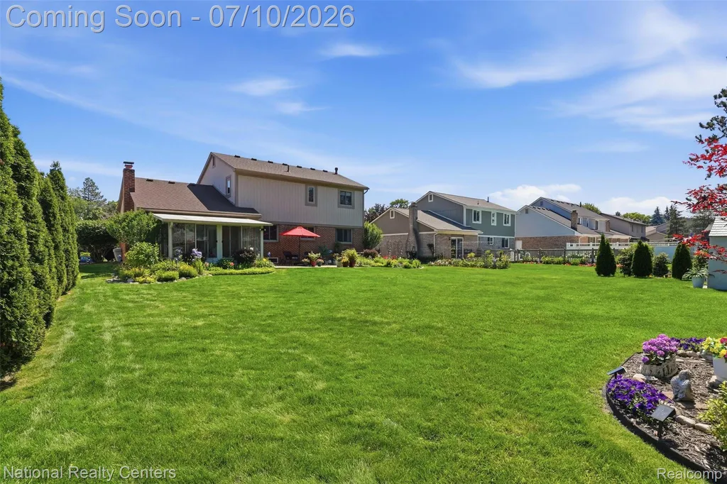 34436 Marina Court Westland City MI 48185