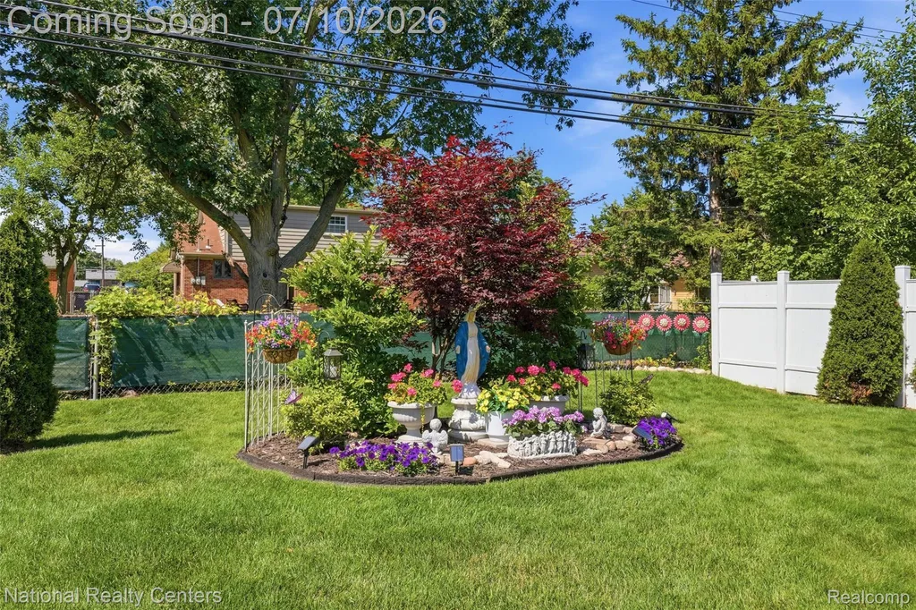 34436 Marina Court Westland City MI 48185