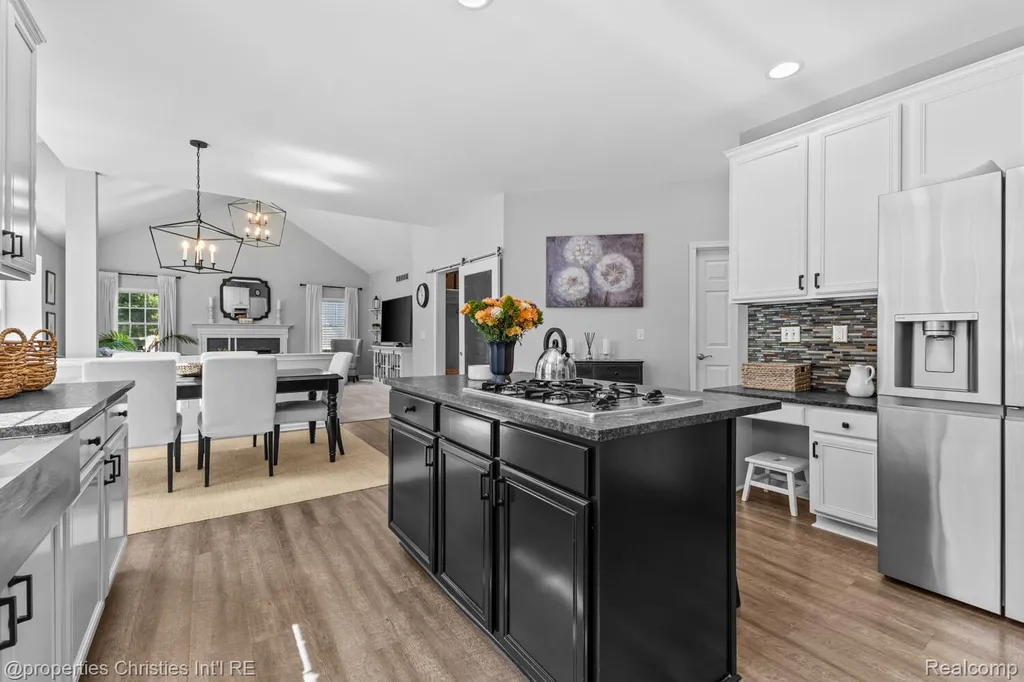 3095 Hidden Timber Drive Orion Charter Township MI 48359