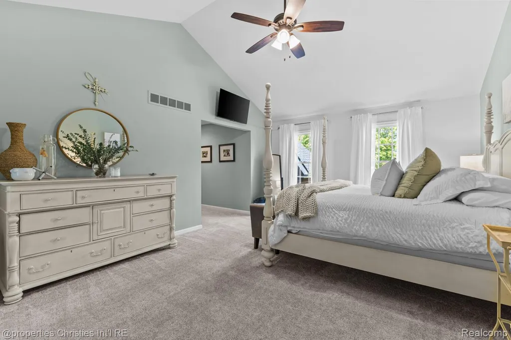 3095 Hidden Timber Drive Orion Charter Township MI 48359