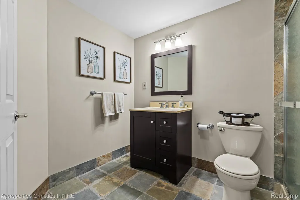 3095 Hidden Timber Drive Orion Charter Township MI 48359