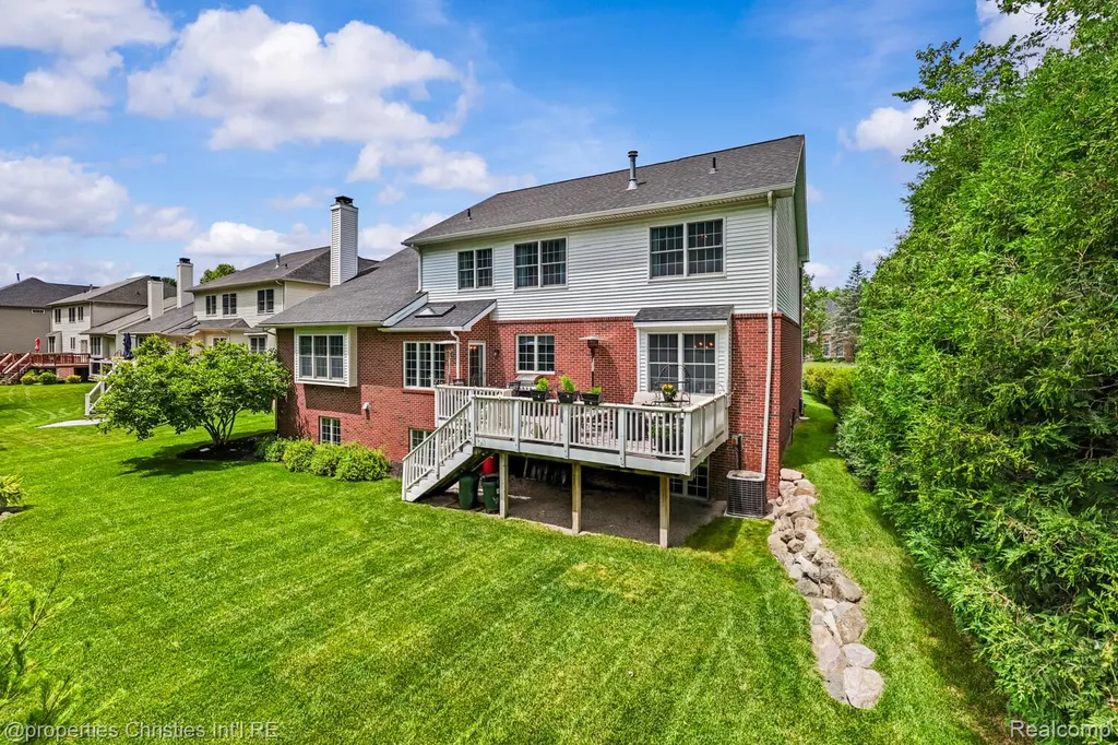 3095 Hidden Timber Drive Orion Charter Township MI 48359