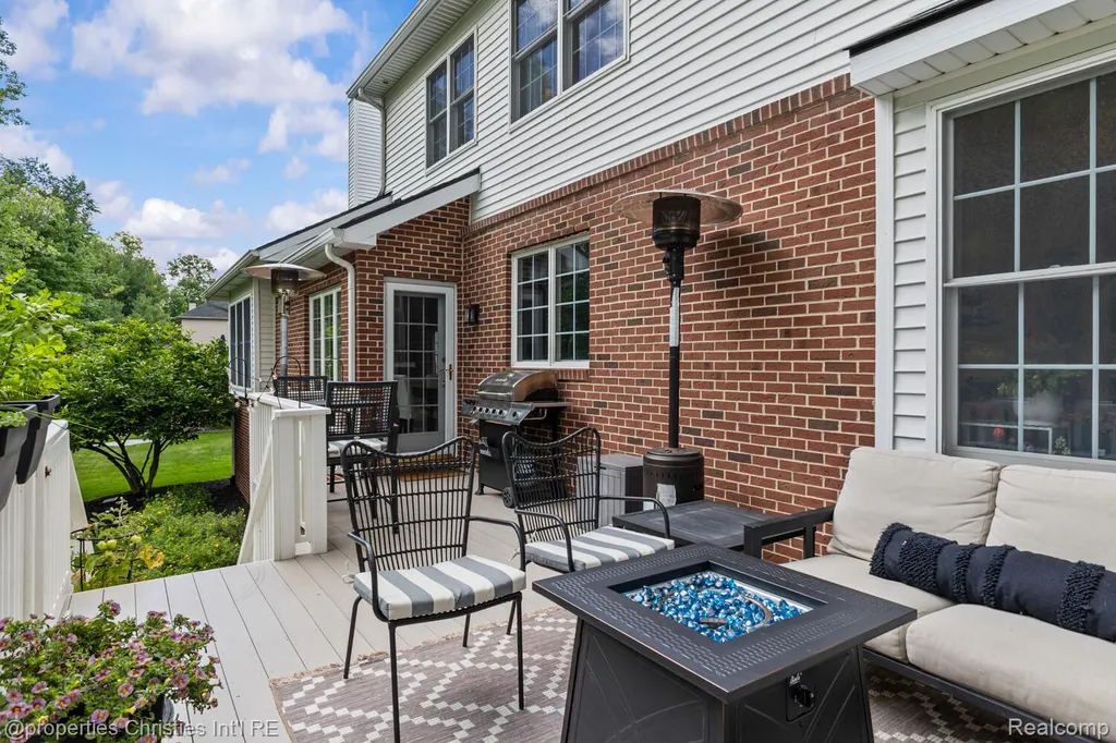 3095 Hidden Timber Drive Orion Charter Township MI 48359