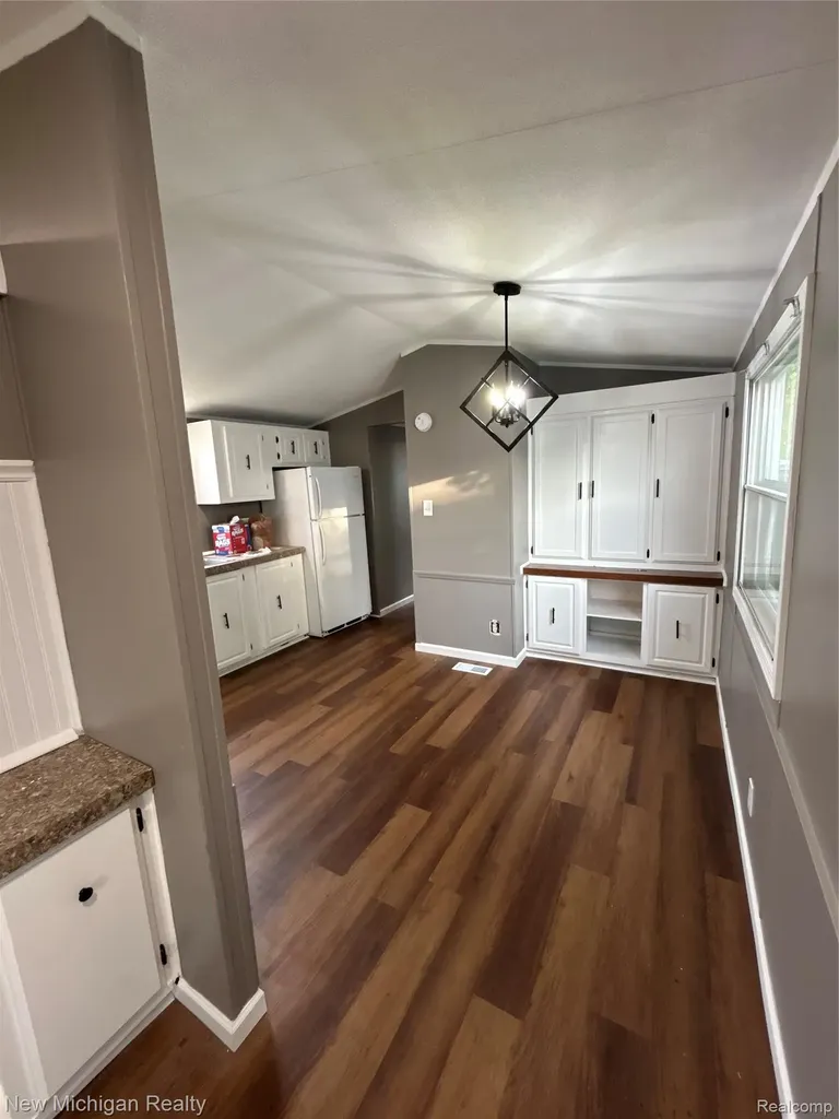 2035 Marmoor Drive Shelby Charter Township MI 48317